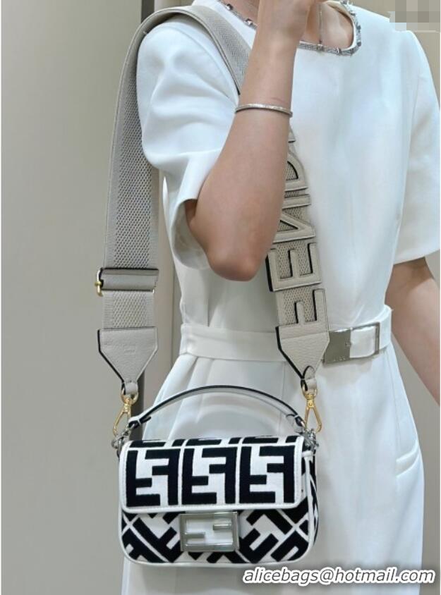 Well Crafted Fendi Baguette Mini Bag in Canvas with FF embroidery 0159S Black/White 2025
