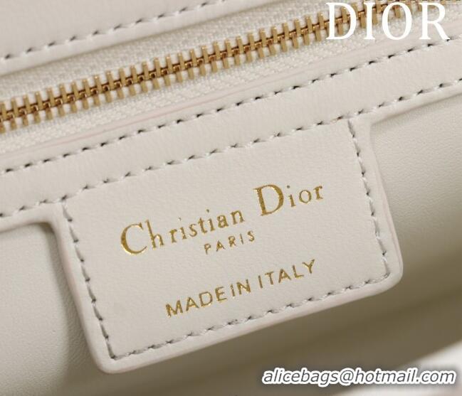 New Product Dior Medium Soft Dior Caro Bag in Macrocannage Lambskin M9253 White 2025