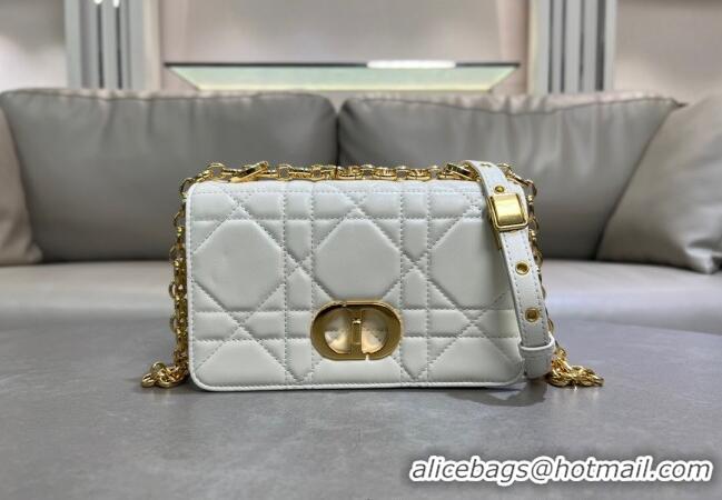Famous Brand Dior Small Soft Dior Caro Bag in Macrocannage Lambskin M9252 White 2025