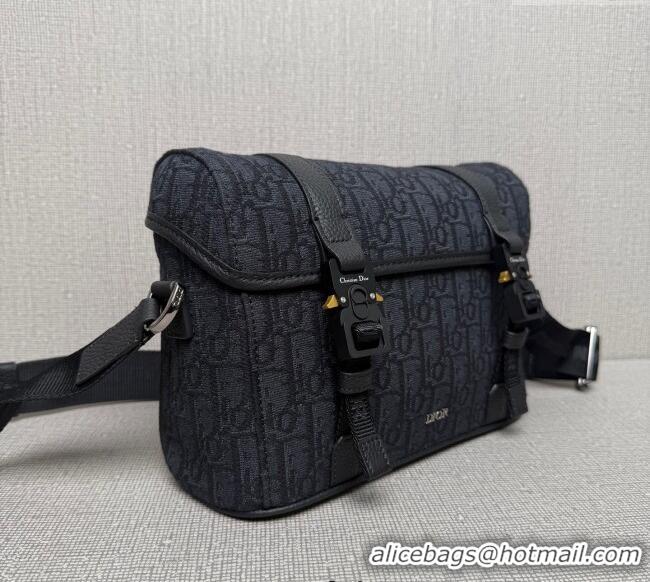 Famous Brand Dior Mens Hit the Road Messenger Bag with Flap in Oblique Jacquard with Grained Calfskin 9271 Black 2025