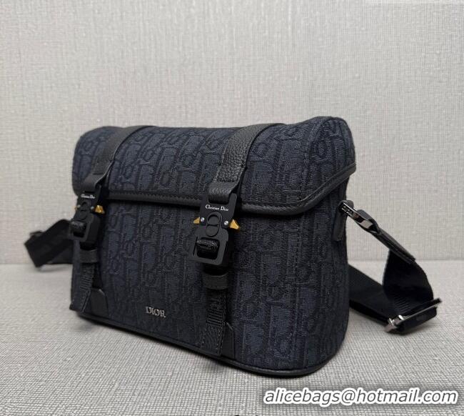 Famous Brand Dior Mens Hit the Road Messenger Bag with Flap in Oblique Jacquard with Grained Calfskin 9271 Black 2025