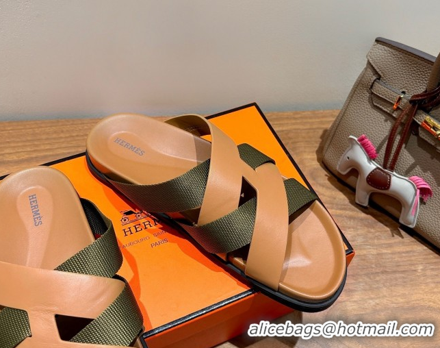Trendy Design Hermes Kazimir Flat Slides Sandal in Woven Ribbon and Calfskin Leather Light Brown/Green 0419071