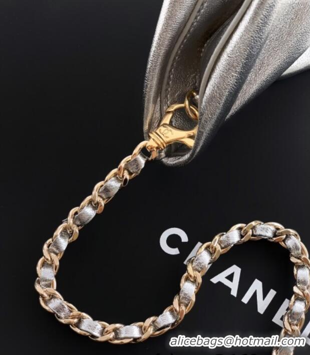 Luxury Discount Chanel Metallized Calfskin Clutch with Chain and Pearl AP4613 Silver 2025