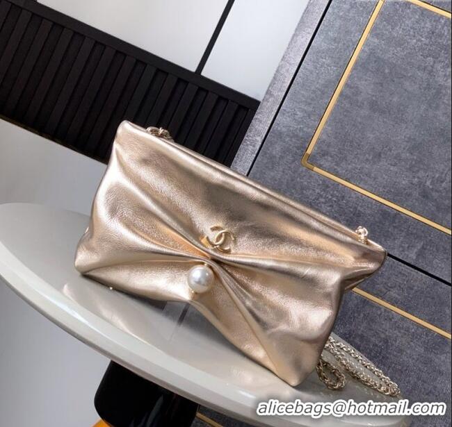 New Fashion Chanel Metallized Calfskin Clutch with Chain and Pearl AP4613 Gold 2025