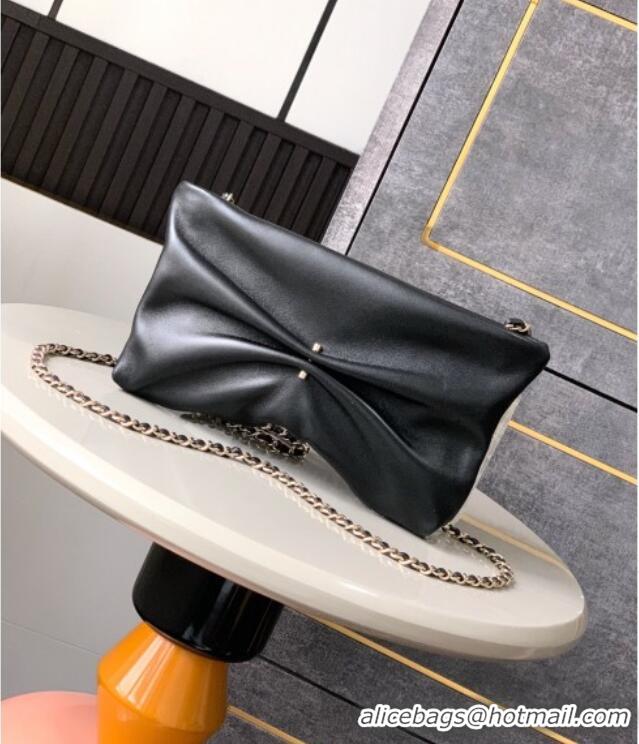 Famous Brand Chanel Shiny Lambskin Clutch with Chain AP4613 Black 2025