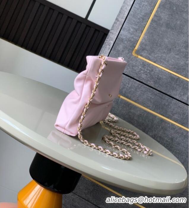 New Fashion Chanel Shiny Lambskin Clutch with Chain and Pearl AP4613 Light Pink 2025