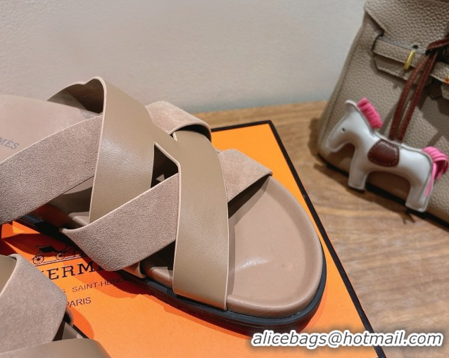 Stylish Hermes Kazimir Flat Slides Sandal in Woven Suede and Calfskin Leather Elephant Grey 0419097