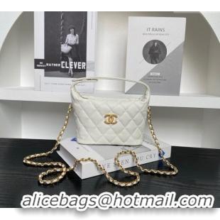 Pretty Style Chanel Grained Calfskin Clutch with Chain AP4484 White 2025