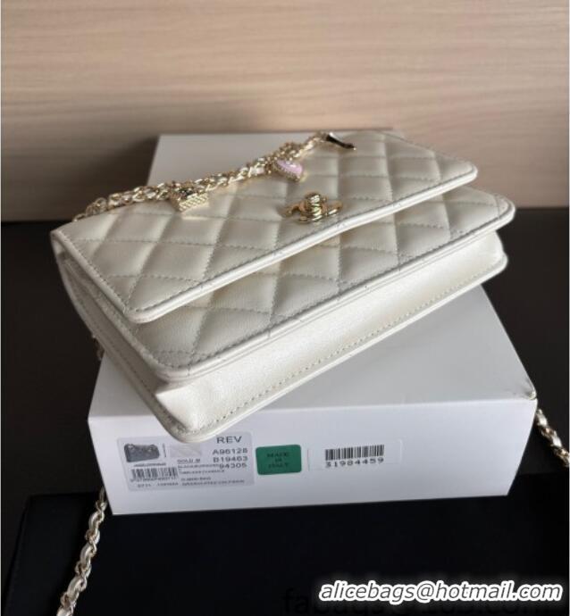 Best Product Chanel Pearly Lambskin on Chain with Logo Charm AP4537 White 2025