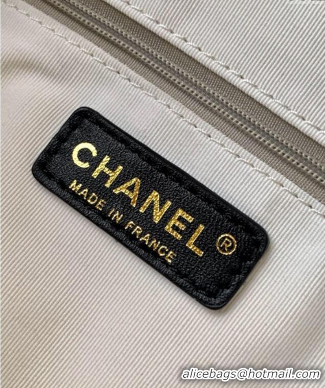 Buy Inexpensive Chanel Crinkled Supple Calfskin Hobo Bag CH052672 Black 2025