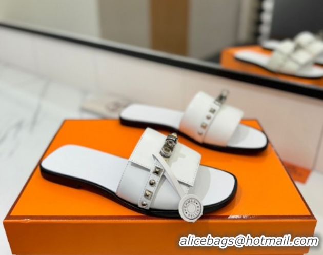 Good Looking Hermes Giulia Flat Slides Sandal in Calfskin Leather with Kelly Buckle and Studs White 0421018