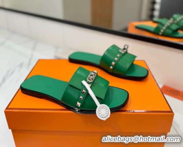Best Price Hermes Giulia Flat Slides Sandal in Calfskin Leather with Kelly Buckle and Studs Green 0421020