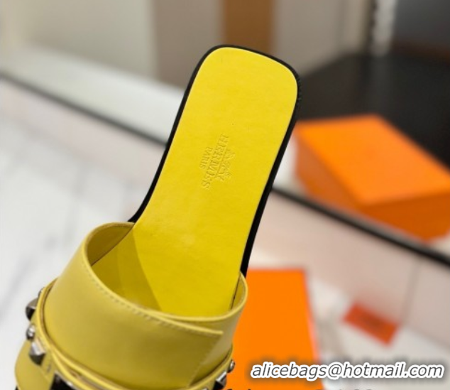 Good Quality Hermes Giulia Flat Slides Sandal in Calfskin Leather with Kelly Buckle and Studs Yellow 0421022
