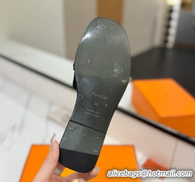 Purchase Hermes Giulia Flat Slides Sandal in Suede with Kelly Buckle and Studs Black 0421026