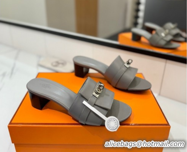 Top Grade Hermes Gigi Heel Slides Sandal 4.5cm in Smooth Calfskin with Kelly Buckle Grey 0421035