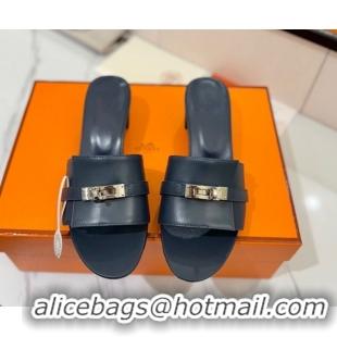 Sophisticated Hermes Gigi Heel Slides Sandal 4.5cm in Smooth Calfskin with Kelly Buckle Dark Blue 0421037