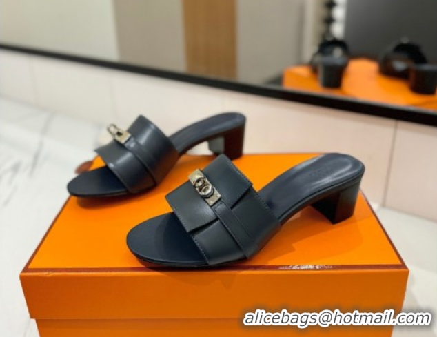 Sophisticated Hermes Gigi Heel Slides Sandal 4.5cm in Smooth Calfskin with Kelly Buckle Dark Blue 0421037