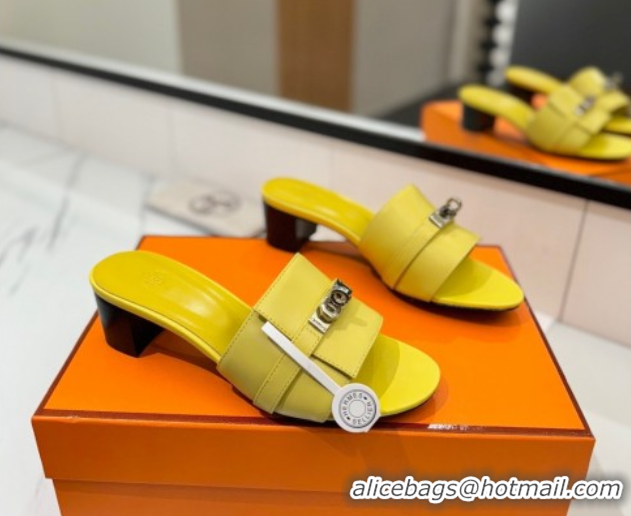 Luxury Hermes Gigi Heel Slides Sandal 4.5cm in Smooth Calfskin with Kelly Buckle Yellow 0421039