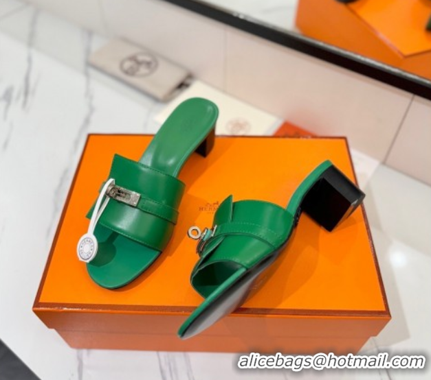 Luxurious Hermes Gigi Heel Slides Sandal 4.5cm in Smooth Calfskin with Kelly Buckle Green 0421042