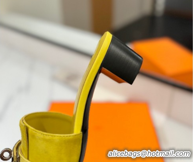 Stylish Hermes Gigi Heel Slides Sandal 4.5cm in Suede with Kelly Buckle Yellow 0421045