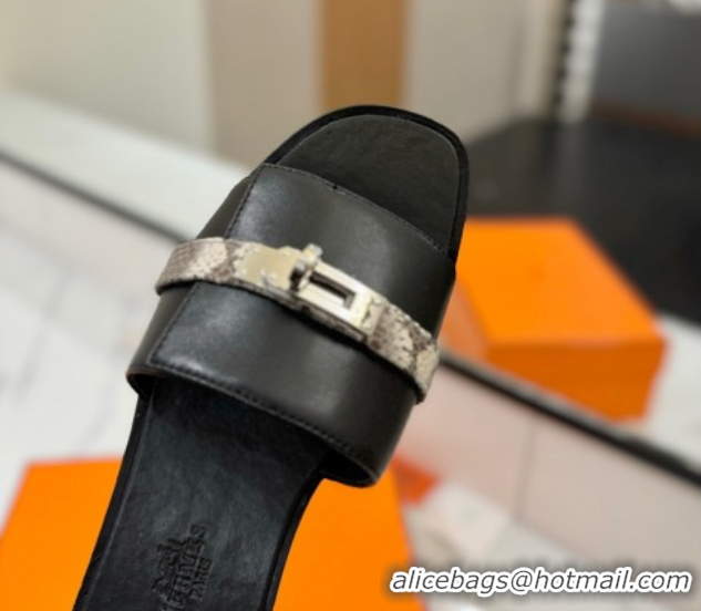 Sumptuous Hermes Giulia Flat Slides Sandal in Calfskin Leather with Kelly Buckle Strap Black 0421051