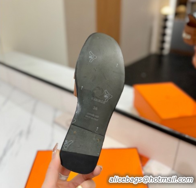 Purchase Hermes Giulia Flat Slides Sandal in Smooth Calfskin with Kelly Buckle Strap Brown 0421057