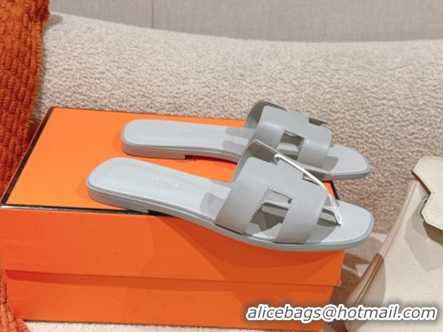 Charming Hermes Oran Classic Flat Slides Sandal in Smooth Calfskin Light Grey 0421061