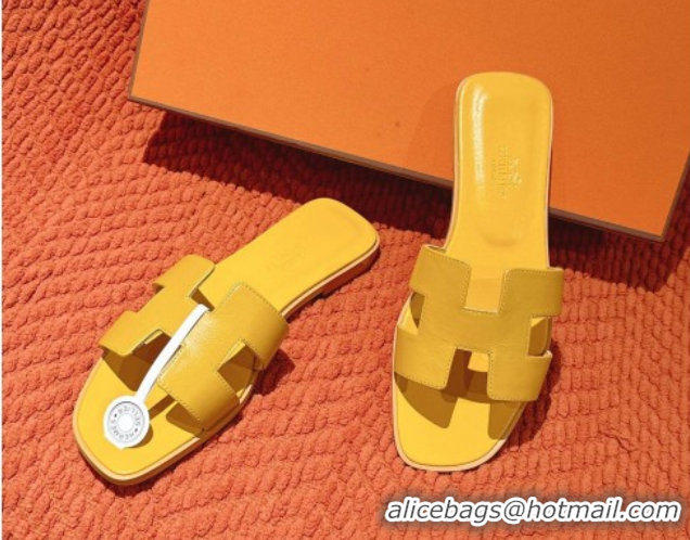 Best Grade Hermes Oran Classic Flat Slides Sandal in Smooth Calfskin Yellow 0421073