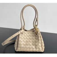 New Fashion Bottega Veneta Small Parachute Shoulder Bag in Intrecciato Leather 796569 Ecru Beige 2025