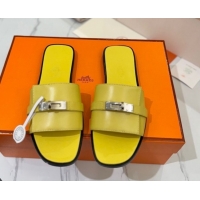 Unique Style Hermes Giulia Flat Slides Sandal in Smooth Calfskin with Kelly Buckle Strap Yellow 0421056