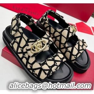 Good Quality Valentino VLogo Locker Flat Strap Sandals in Toile Iconographe Fabric Beige 2025 VLTN02254