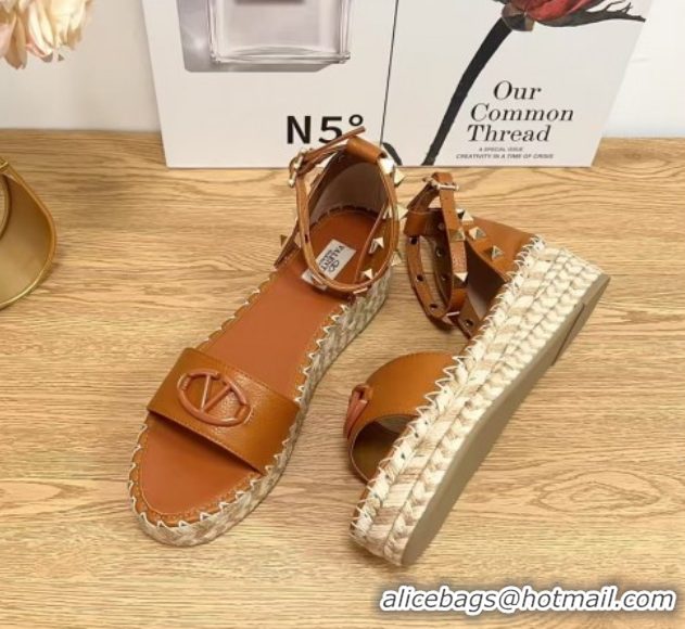 Discount Fashion Valentino Vlogo Platform Espadrille Sandals in Grained Calfskin Brown 0426101
