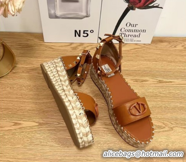 Discount Fashion Valentino Vlogo Platform Espadrille Sandals in Grained Calfskin Brown 0426101
