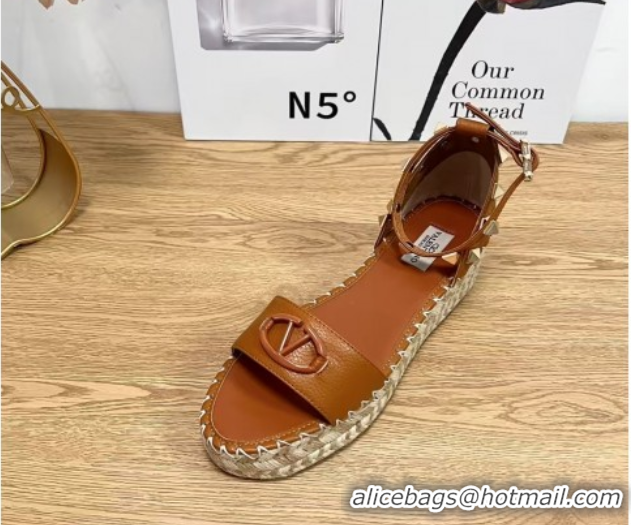 Discount Fashion Valentino Vlogo Platform Espadrille Sandals in Grained Calfskin Brown 0426101