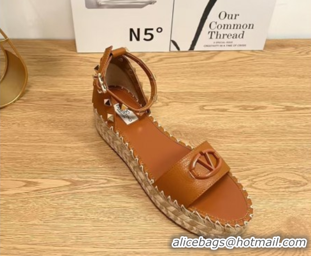 Discount Fashion Valentino Vlogo Platform Espadrille Sandals in Grained Calfskin Brown 0426101