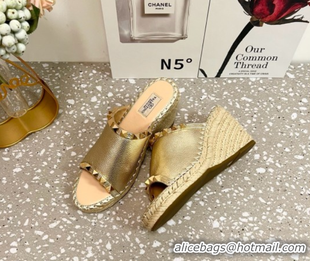 Good Product Valentino Rockstud Wedge Espadrille Slides Sandal in Grained Calfskin Gold 0426108