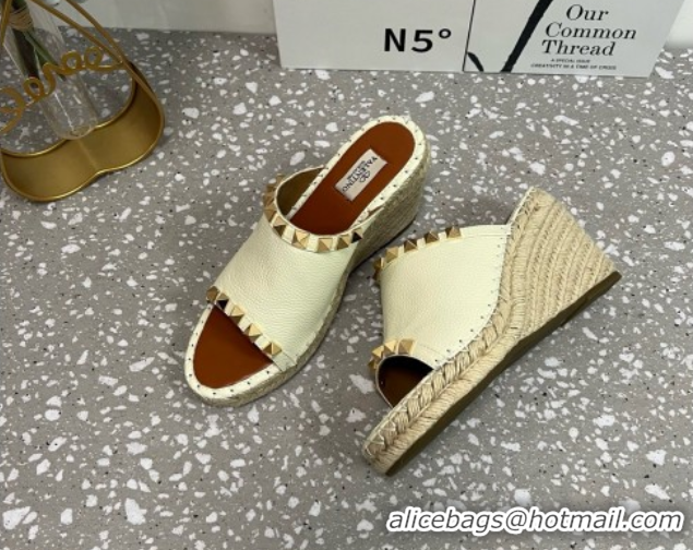 Low Cost Valentino Rockstud Wedge Espadrille Slides Sandal in Grained Calfskin White 0426109
