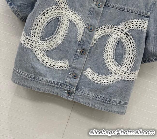 New Fashion Chanel Denim Shirt with Maxi CC 0515 Light Blue 2025