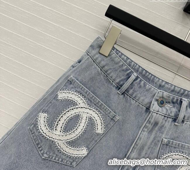 Good Taste Chanel Denim Shorts with Maxi CC 0515 Light Blue 2025