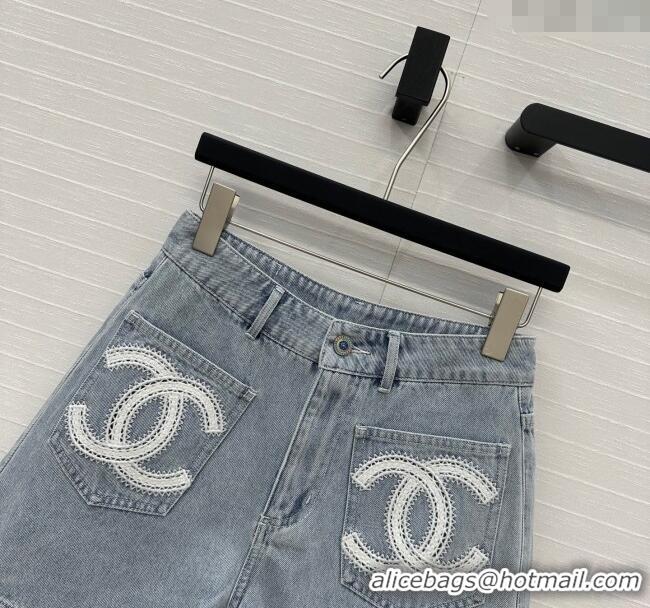 Good Taste Chanel Denim Shorts with Maxi CC 0515 Light Blue 2025