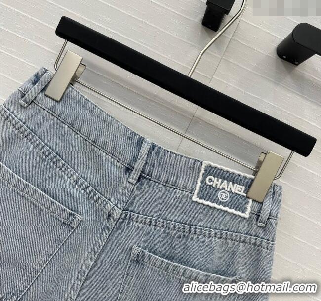 Good Taste Chanel Denim Shorts with Maxi CC 0515 Light Blue 2025