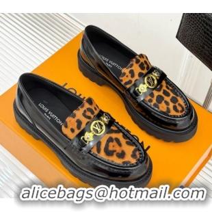 Buy Luxury Louis Vuitton District Platform Loafers in Leopard print/Black Leather 0222024