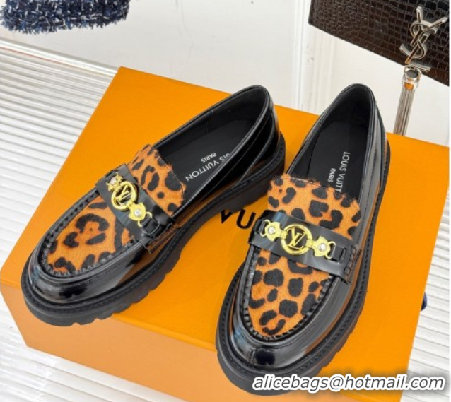 Buy Luxury Louis Vuitton District Platform Loafers in Leopard print/Black Leather 0222024