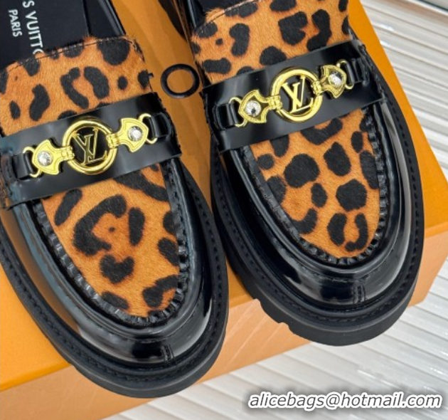Buy Luxury Louis Vuitton District Platform Loafers in Leopard print/Black Leather 0222024