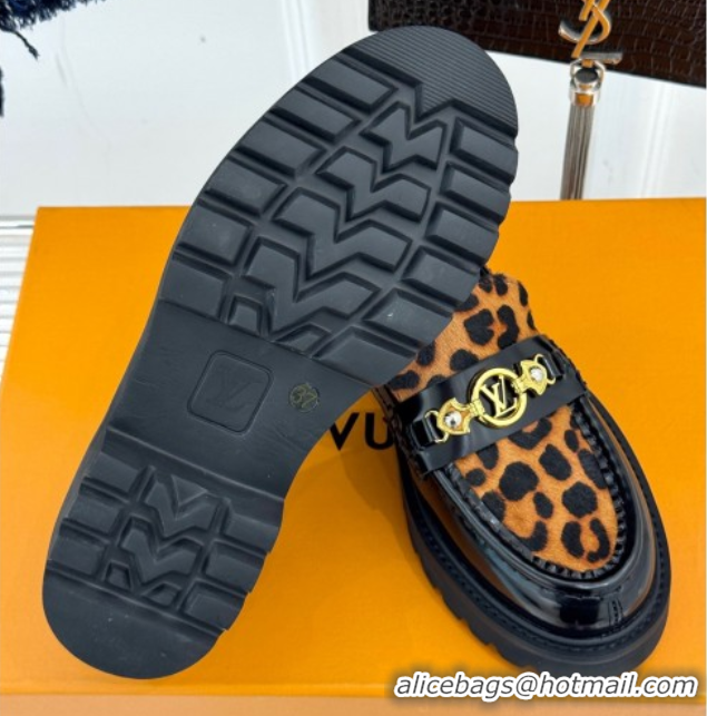 Buy Luxury Louis Vuitton District Platform Loafers in Leopard print/Black Leather 0222024