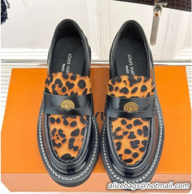 Charming Louis Vuitton LV Beaubourg Platform Loafers 4cm with Coin Charm in Leopard print/Black Leather 0222028
