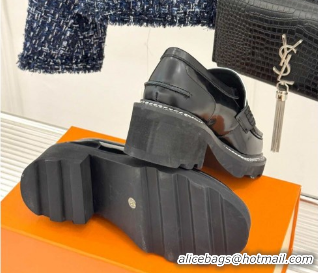 Sophisticated Louis Vuitton LV Beaubourg Platform Loafers 4cm with Coin Charm in Leather Black/White 0222030