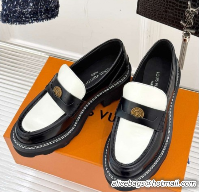 Sophisticated Louis Vuitton LV Beaubourg Platform Loafers 4cm with Coin Charm in Leather Black/White 0222030