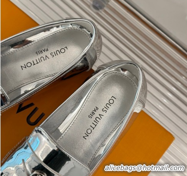 Good Looking Louis Vuitton Soho Flat Loafers in Patent Leather Silver 1ACZN2 1224073