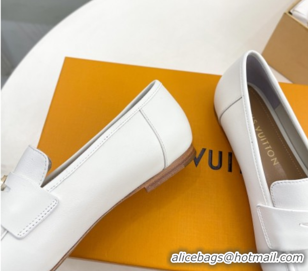 Shop Duplicate Louis Vuitton Soho Flat Loafers in Lambskin White 0222034
